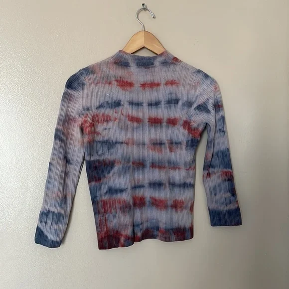 Ply-Knits
Printed Fukase Sweater - Picture 5 of 5